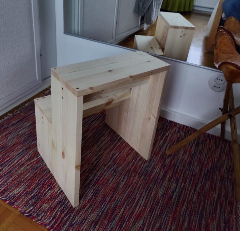 Pine step stool stairs