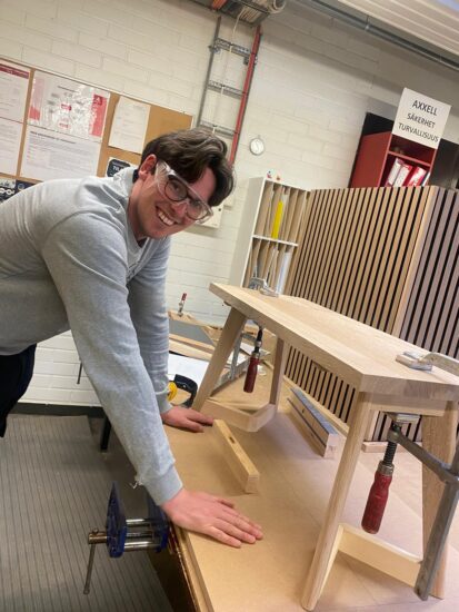 Picture of Stijn in the workshop