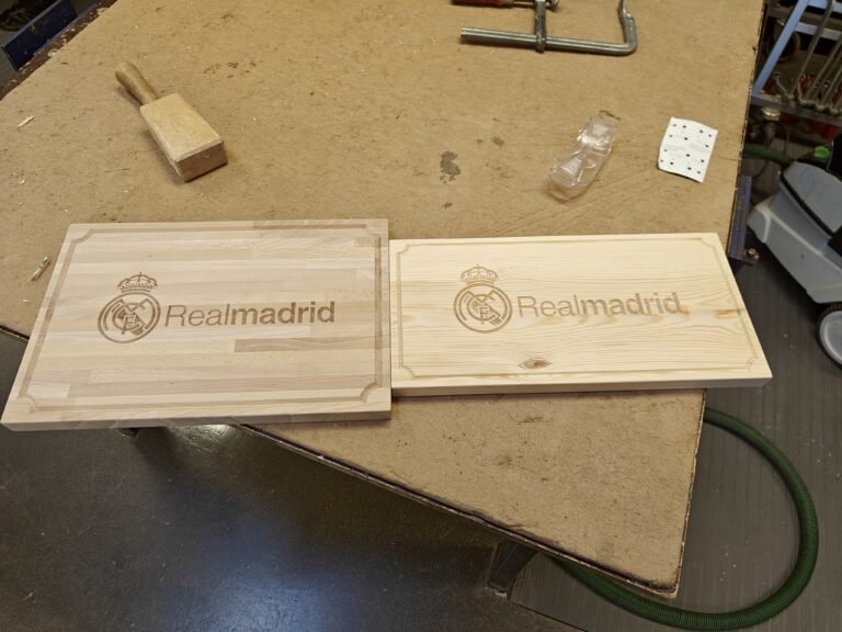 Real Madrid cutting board back