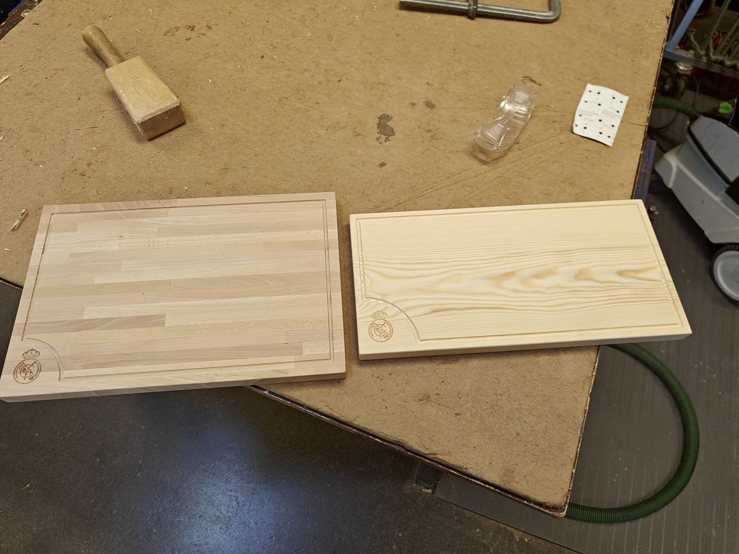 Real Madrid cutting board front