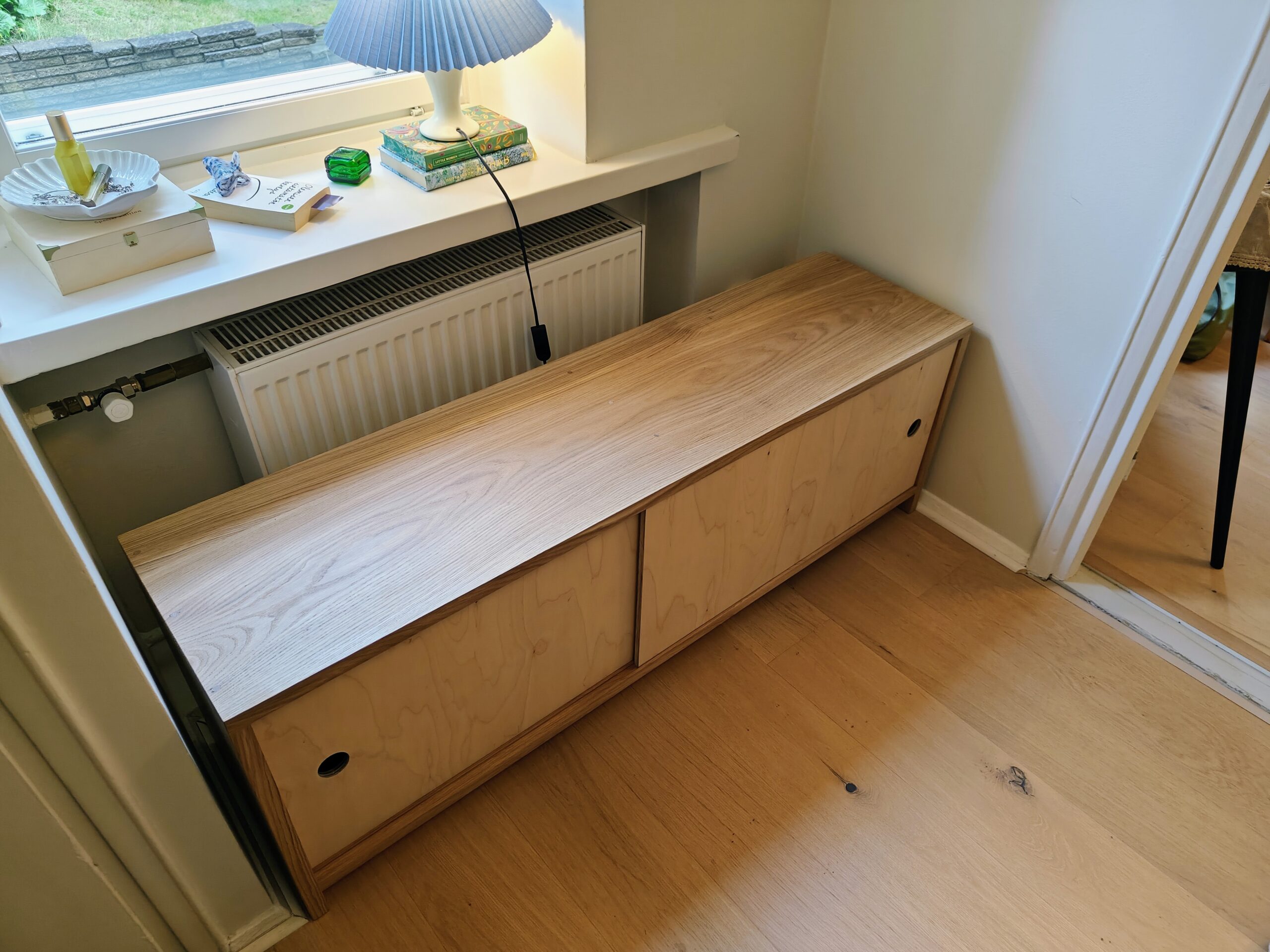 Oak bench sliding doors upper left view